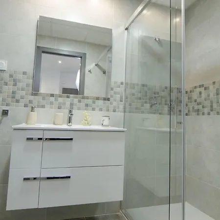 Arenales Playa Superior By Mar Holidays Appartement *